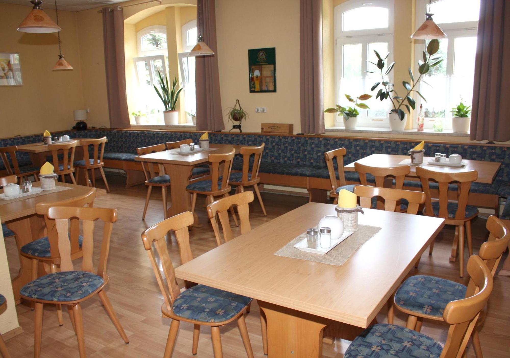 Gasthof Zum Alten Schulmeister Harra Exterior photo