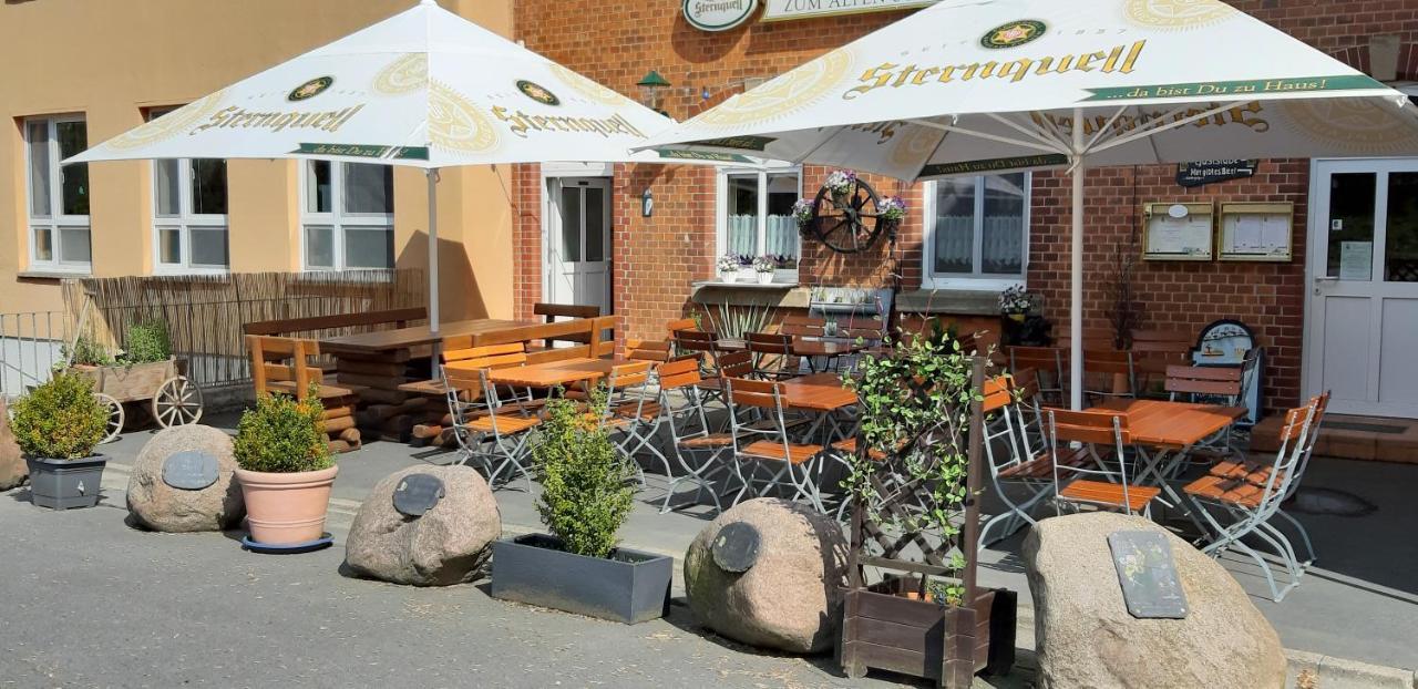 Gasthof Zum Alten Schulmeister Harra Exterior photo